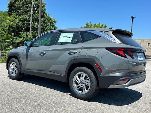 Hampton Gray 2026 Hyundai TUCSON SE
