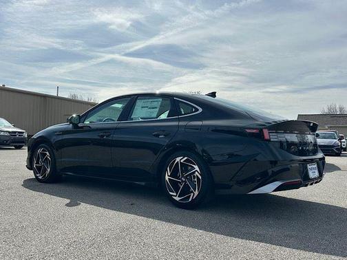 Abyss Black 2026 Hyundai SONATA SEL