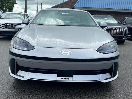 2024 Hyundai IONIQ 6 SEL