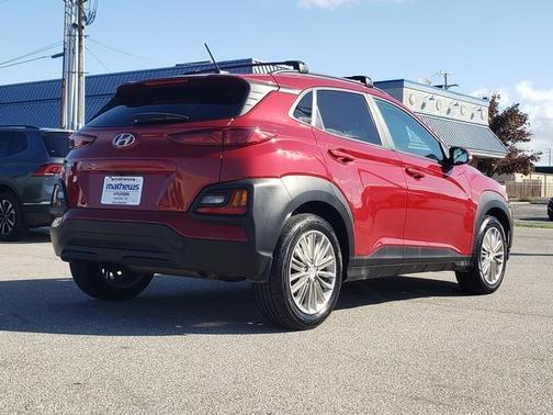 2021 Hyundai KONA SEL