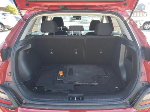 2021 Hyundai KONA SEL