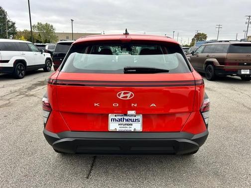 2026 Hyundai KONA SE