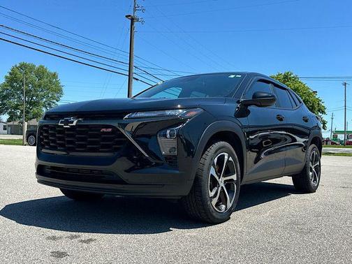 Mosaic Black Metallic 2024 Chevrolet Trax 1RS