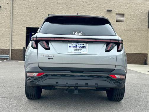 Shimmering Silver 2023 Hyundai TUCSON XRT