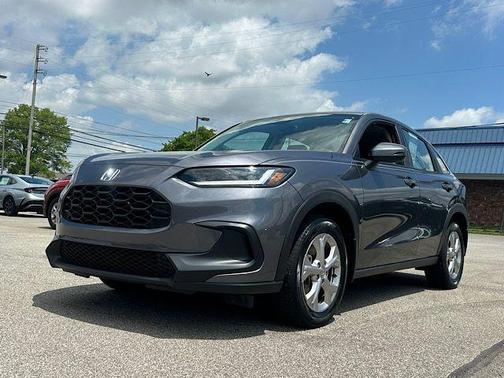 Gray 2025 Honda HR-V LX