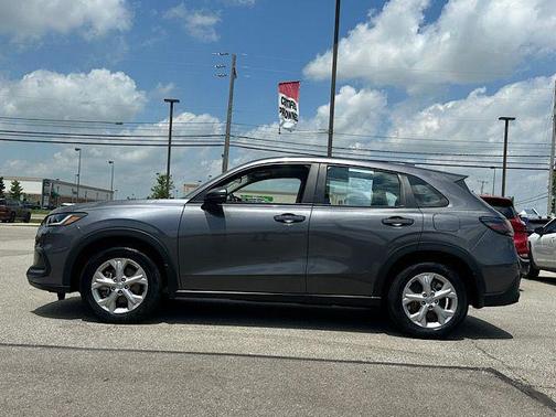 Gray 2025 Honda HR-V LX