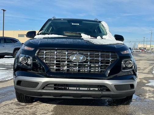 Onyx Black 2026 Hyundai VENUE SEL