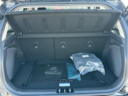 Onyx Black 2026 Hyundai VENUE SEL