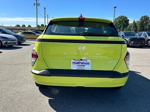 2025 Hyundai KONA EV SE