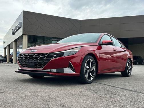2023 Hyundai ELANTRA Limited
