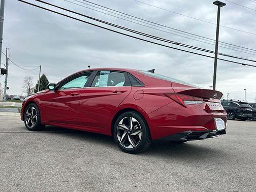 2023 Hyundai ELANTRA Limited