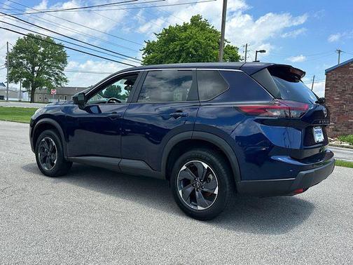 Deep Ocean Blue Pearl 2025 Nissan Rogue SV