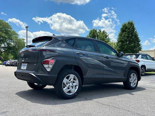 Ecotronic Gray Pearl 2026 Hyundai KONA SE