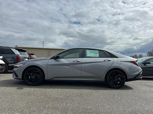 Fluid Metal 2026 Hyundai ELANTRA Sport