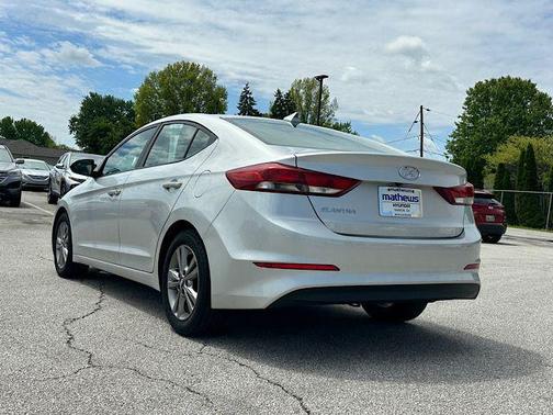 Symphony Silver 2017 Hyundai ELANTRA SE