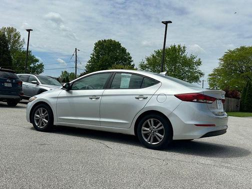 Symphony Silver 2017 Hyundai ELANTRA SE