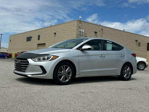 Symphony Silver 2017 Hyundai ELANTRA SE