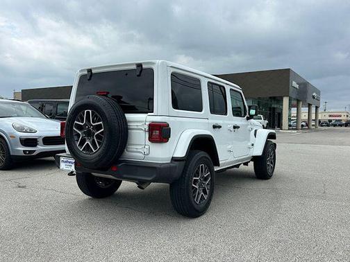 Bright White Clearcoat 2025 Jeep Wrangler Sahara