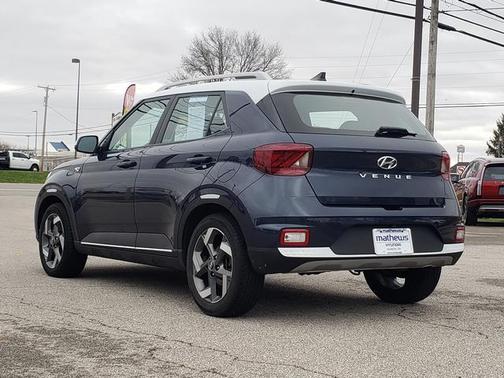 2022 Hyundai VENUE Limited