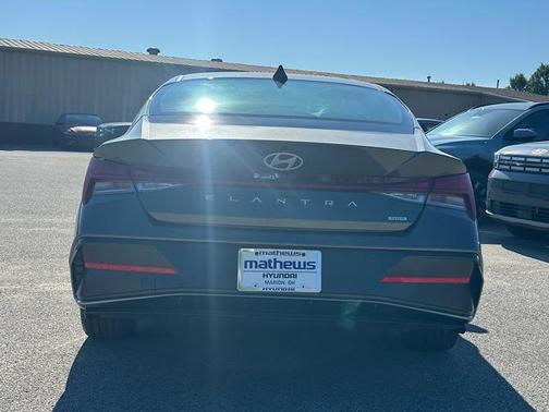 2025 Hyundai ELANTRA HEV Limited