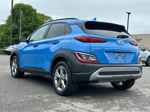 2022 Hyundai KONA SEL