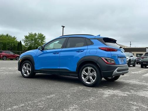 2022 Hyundai KONA SEL