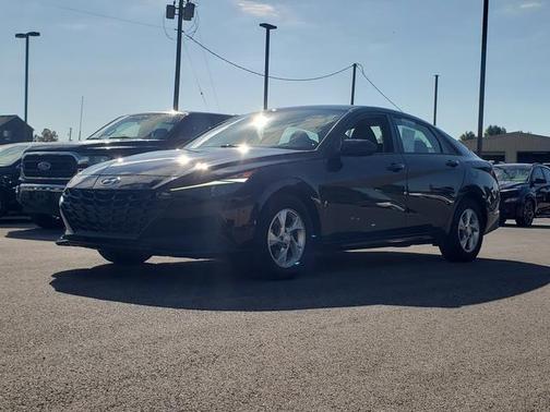 2021 Hyundai ELANTRA SE