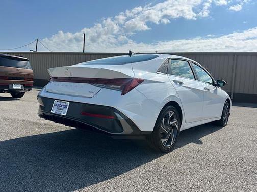 2025 Hyundai ELANTRA HEV Limited