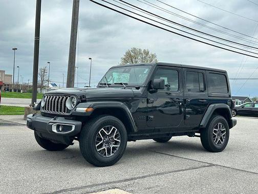 Black Clearcoat 2025 Jeep Wrangler Sahara