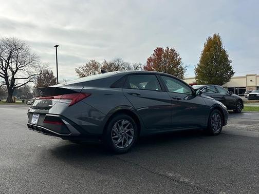 2026 Hyundai ELANTRA HEV Blue