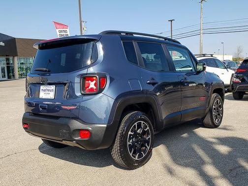 2023 Jeep Renegade Trailhawk