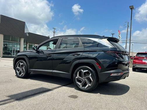 Phantom Black 2022 Hyundai TUCSON SEL