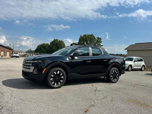 Phantom Black 2027 Hyundai SANTA CRUZ SEL Activity