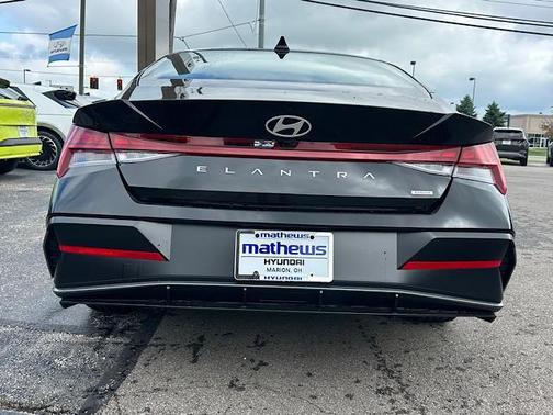 2025 Hyundai ELANTRA HEV Limited