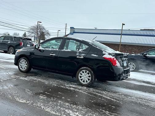 2018 Nissan Versa 1.6 SV