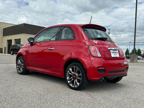 Rosso (Red) 2017 FIAT 500 Pop