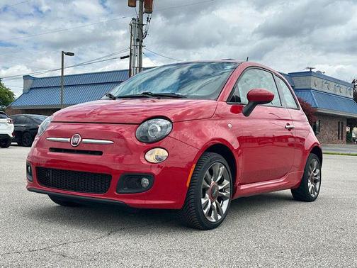 Rosso (Red) 2017 FIAT 500 Pop