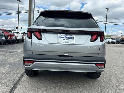 Shimmering Silver 2026 Hyundai TUCSON Hybrid SEL
