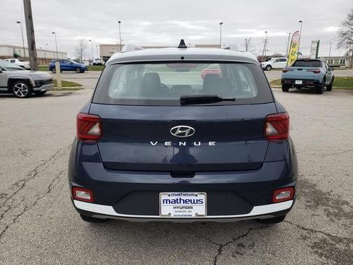 2022 Hyundai VENUE Limited