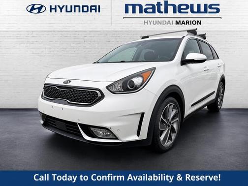 Snow White Pearl 2017 Kia Niro Touring