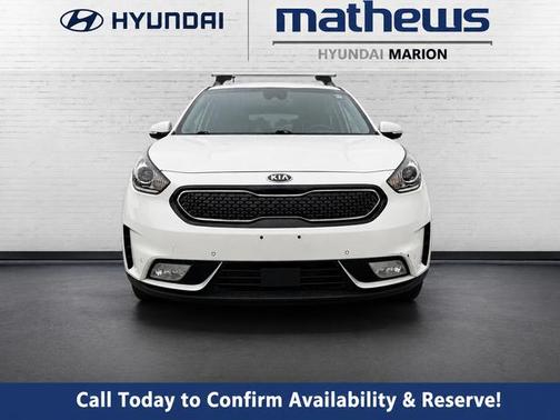 Snow White Pearl 2017 Kia Niro Touring