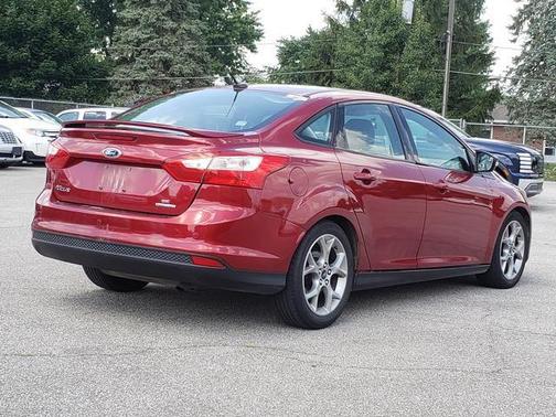 Ruby Red 2014 Ford Focus SE