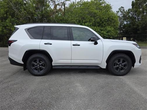 2025 Lexus LX 700h 700h Overtrail