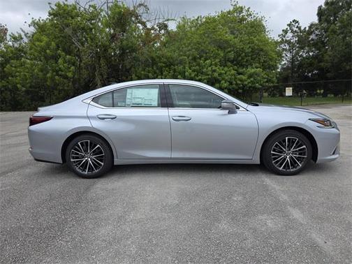 2025 Lexus ES 350 Base