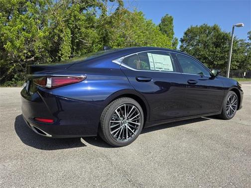 2025 Lexus ES 350 Base