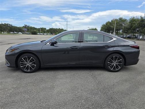 2025 Lexus ES 350 Base
