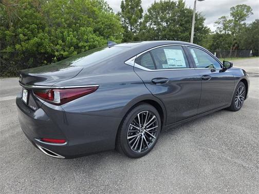 2025 Lexus ES 350 Base