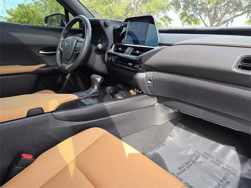 2024 Lexus UX 250h Base