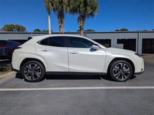2024 Lexus UX 250h Base
