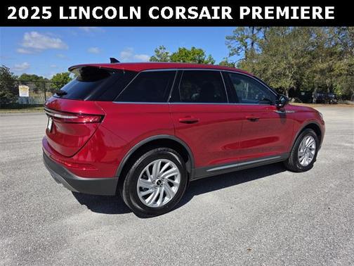 2025 Lincoln Corsair Premiere